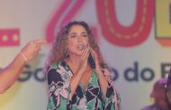 A cantora Daniela Mercury e irmãos Macedo cantam em comemoração aos 70 anos do Trio Elétrico na Bahia. Em  destaque aqui na Portfólio Vip