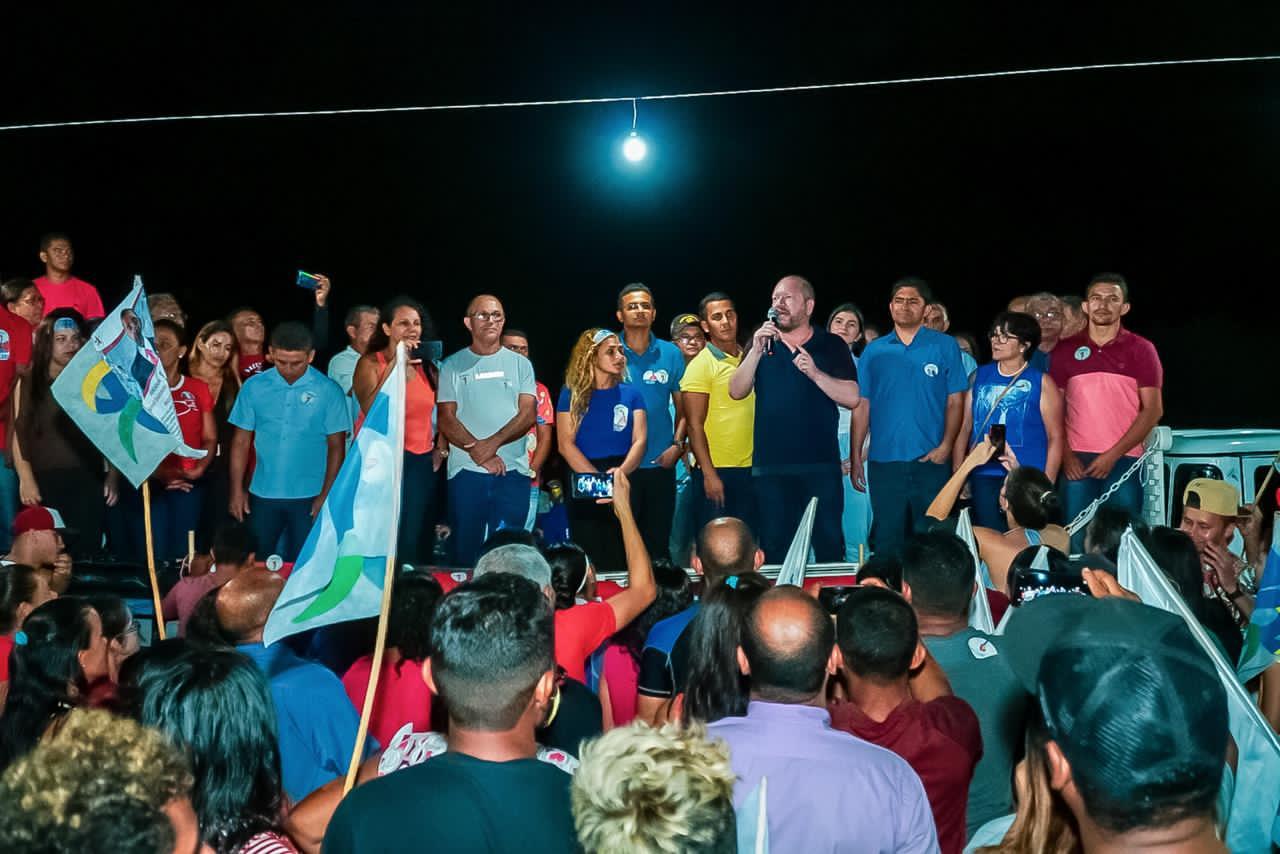 Em Paulino Neves, Othelino reforça apoio à candidatura de Raimundo Lídio