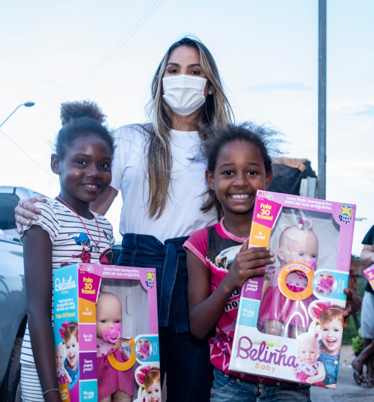 'Gedema Solidário' entrega brinquedos e cestas a famílias carentes da Vila Riod