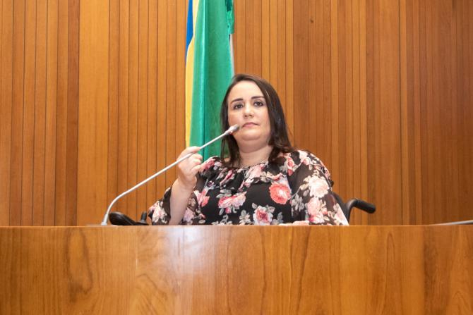 Marco histórico - Andreia Rezende estreia primeira tribuna acessível do Maranhão na gestão de Othelino Neto