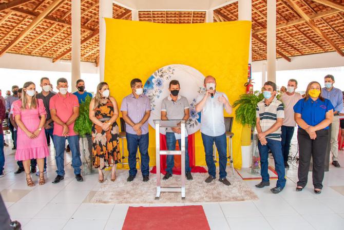 Othelino participa de inaugurações de obras em São Francisco do Maranhão
