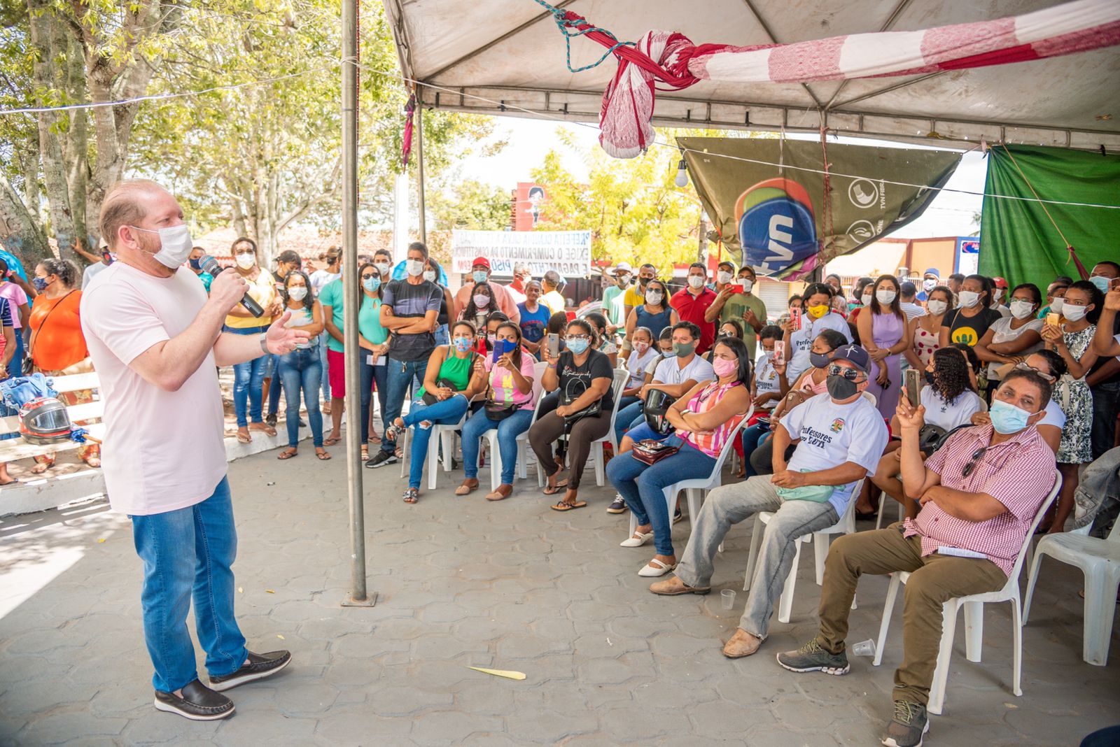 Em Monção, Othelino reitera apoio aos professores durante manifestação por melhorias salariais. Em destaque aqui na Portfólio Vip