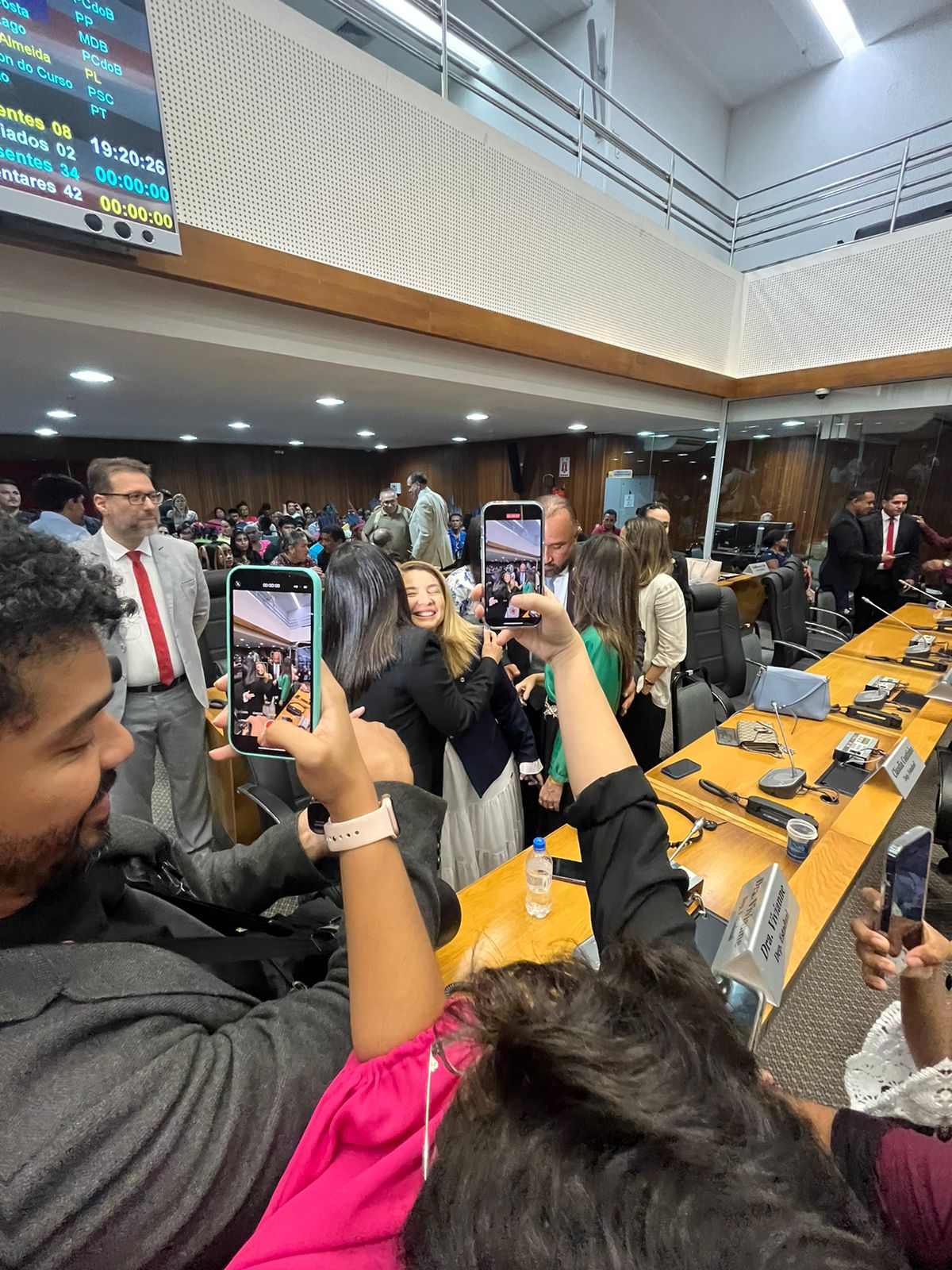 Personalidades que estiveram presentes na Assembléia Legislativa em homenagem aos Ministros Wellington Dias, Sônia Guajajara e Cida Gonçalves em Destaque aqui na Portfólio Vip