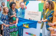 Em agenda com ministra Anielle Franco, Iracema afirma que criação de Centro da Mulher Negra fortalece pauta antirracista. Em destaque aqui na Portfólio Vip