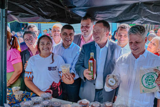 Deputado Rodrigo Lago participa de lançamento do Plano Safra da Agricultura Familiar. Em destaque aqui na Portfólio Vip