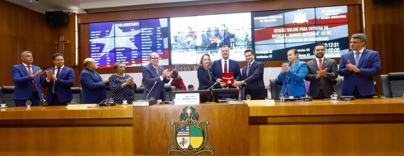 Assembleia concede Medalha ‘Manuel Beckman’ a Kleber Moreira. Em destaque aqui na Portfólio Vip