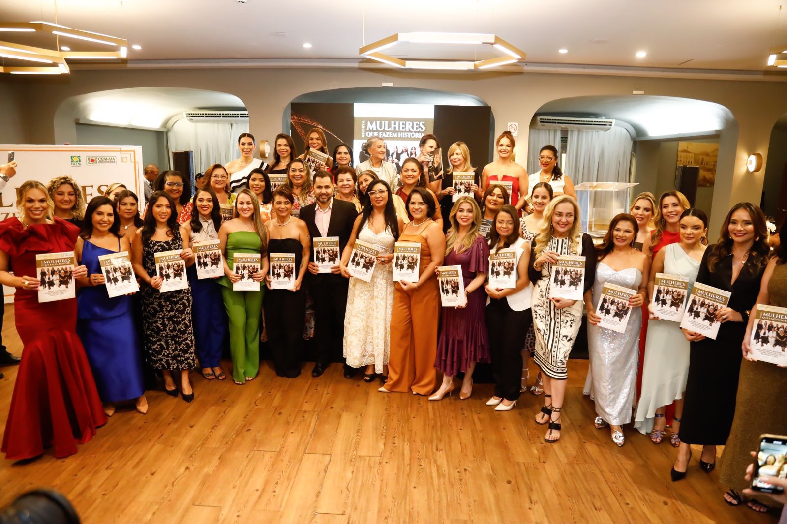 Lançamento da revista mulheres que fazem história, do Conselho da mulher empresária do Maranhão. Em destaque aqui  na Portfólio Vip