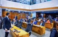Assembleia aprova MP que cria o Programa Mãos à Obra, com leque de garantias a segmentos diversos. Em destaque aqui na Portfólio Vip.