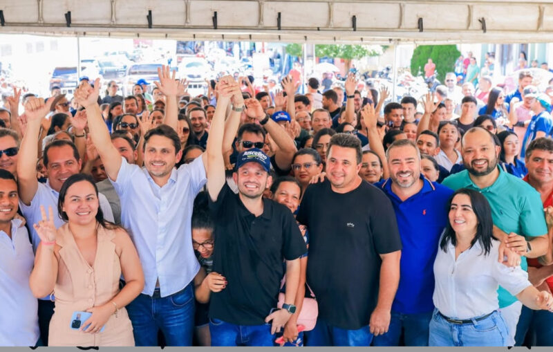 Fernando Pessoa inaugura e reinaugura obras importantes e entrega 2 novas ambulâncias em Tuntum. Em destaque aqui na Portfólio Vip.