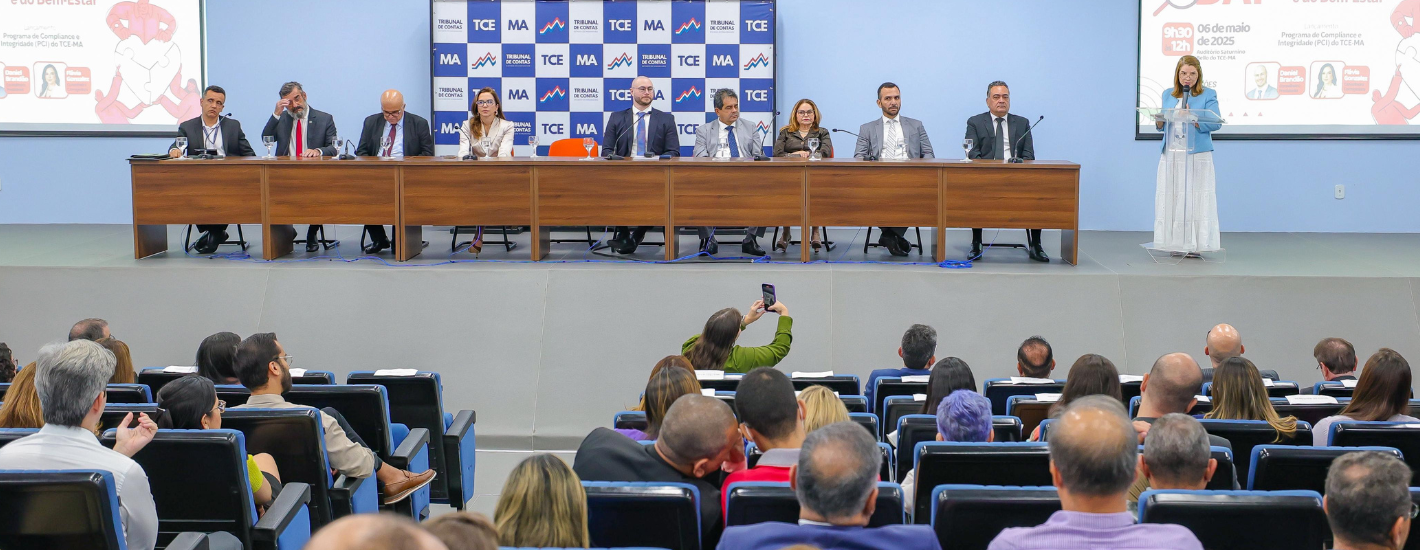 Iracema Vale participa do Corregedoria Day, realizado pelo Tribunal de Contas do Estado. Em destaque aqui na Portfólio Vip.