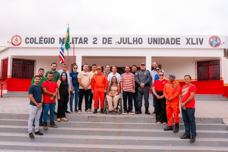 Tuntum recebe visitas dos Comandantes Gerais da Polícia Militar e do Corpo de Bombeiros do Maranhão. Em destaque aqui na Portfólio Vip.