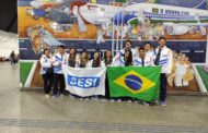 SESI-MA participa de torneio internacional de robótica nos Estados Unidos. Em destaque aqui na Portfólio Vip.