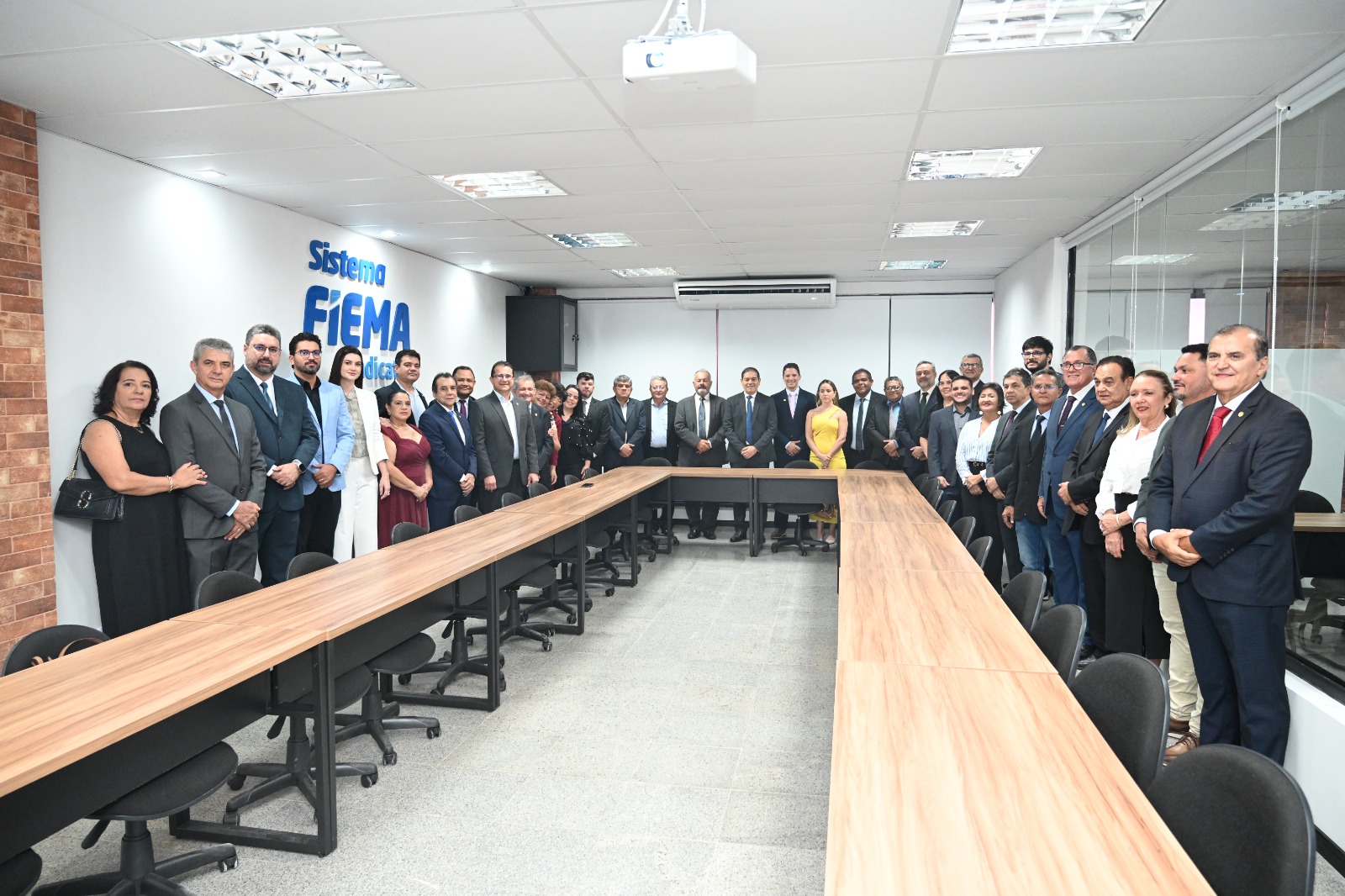 FIEMA inaugura novo espaço para sindicatos e reforça parceria com setor industrial. Em destaque aqui na Portfólio Vip.