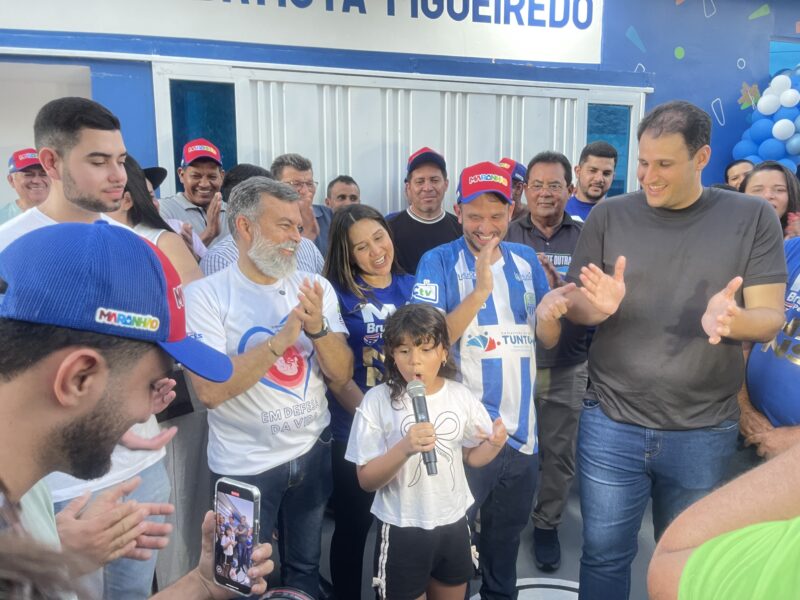 Fernando Pessoa recebe Orleans Brandão, inaugura obras e declara apoio. Em destaque aqui na Portfólio Vip.