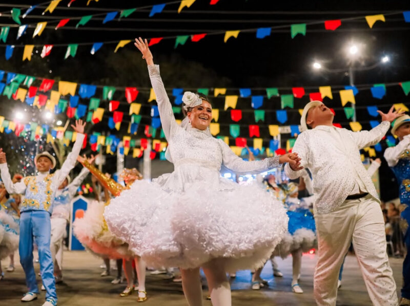 Alegria e Tradição Marcam a Segunda Noite do Arraial Respeita Meu Tuntum. Em destaque aqui na Portfólio Vip.
