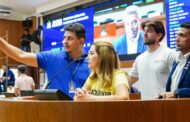 Iracema Vale vistoria o novo sistema multimídia do Plenário Nagib Haickel. Em destaque aqui na Portfólio Vip.