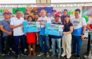 Em Urbano Santos, Iracema Vale participa da entrega de cartões do programa ‘Maranhão Livre da Fome’. Em destaque aqui na Portfólio Vip.