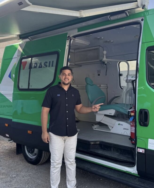 Em Sorocaba-SP secretário de Saúde Arthur Leda recebe odontomovel para para Tuntum. Em destaque aqui na Portfólio Vip.