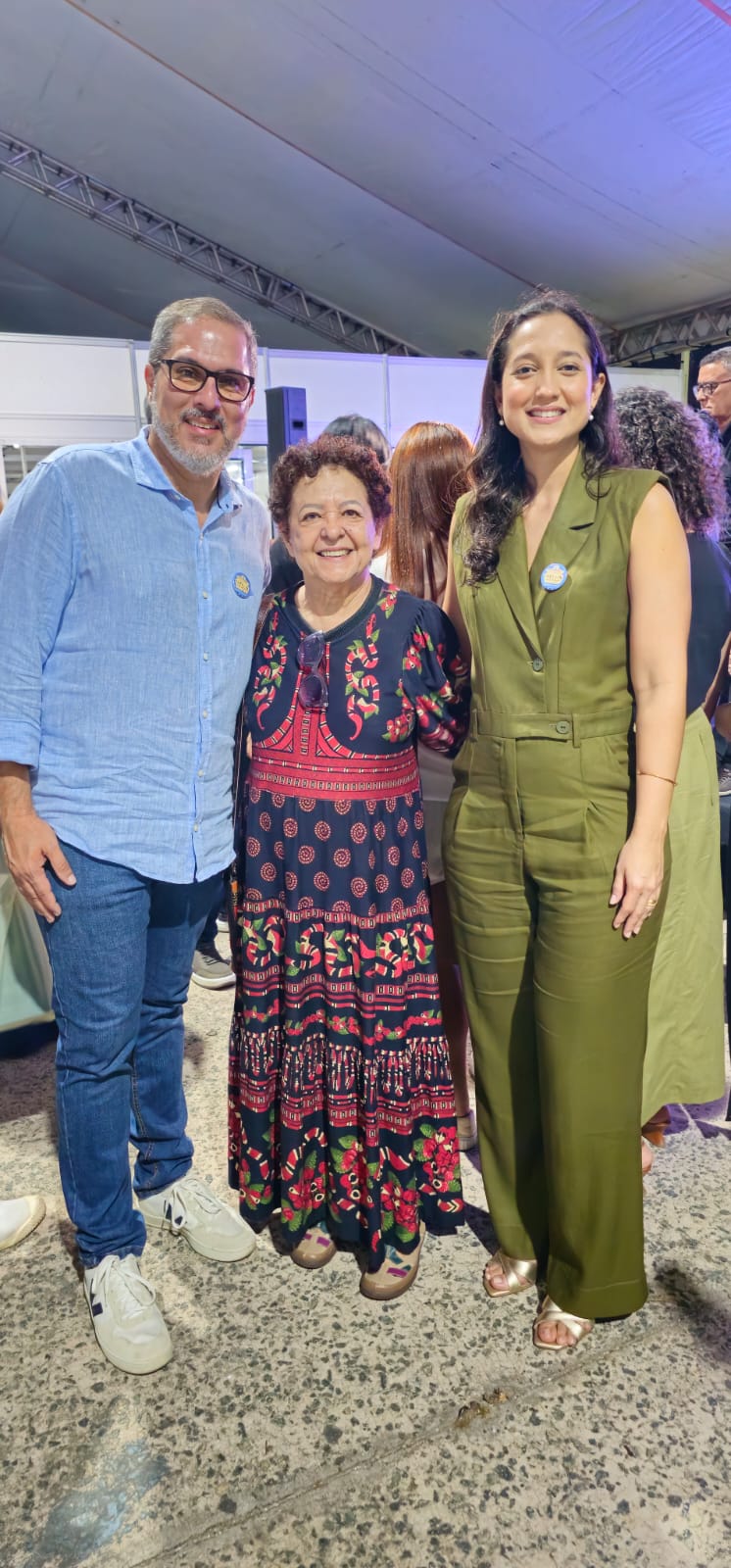 Parceria da ALEM é destacada na noite de abertura da 18ª Feira do Livro de São Luís. Em destaque aqui na Portfólio Vip.