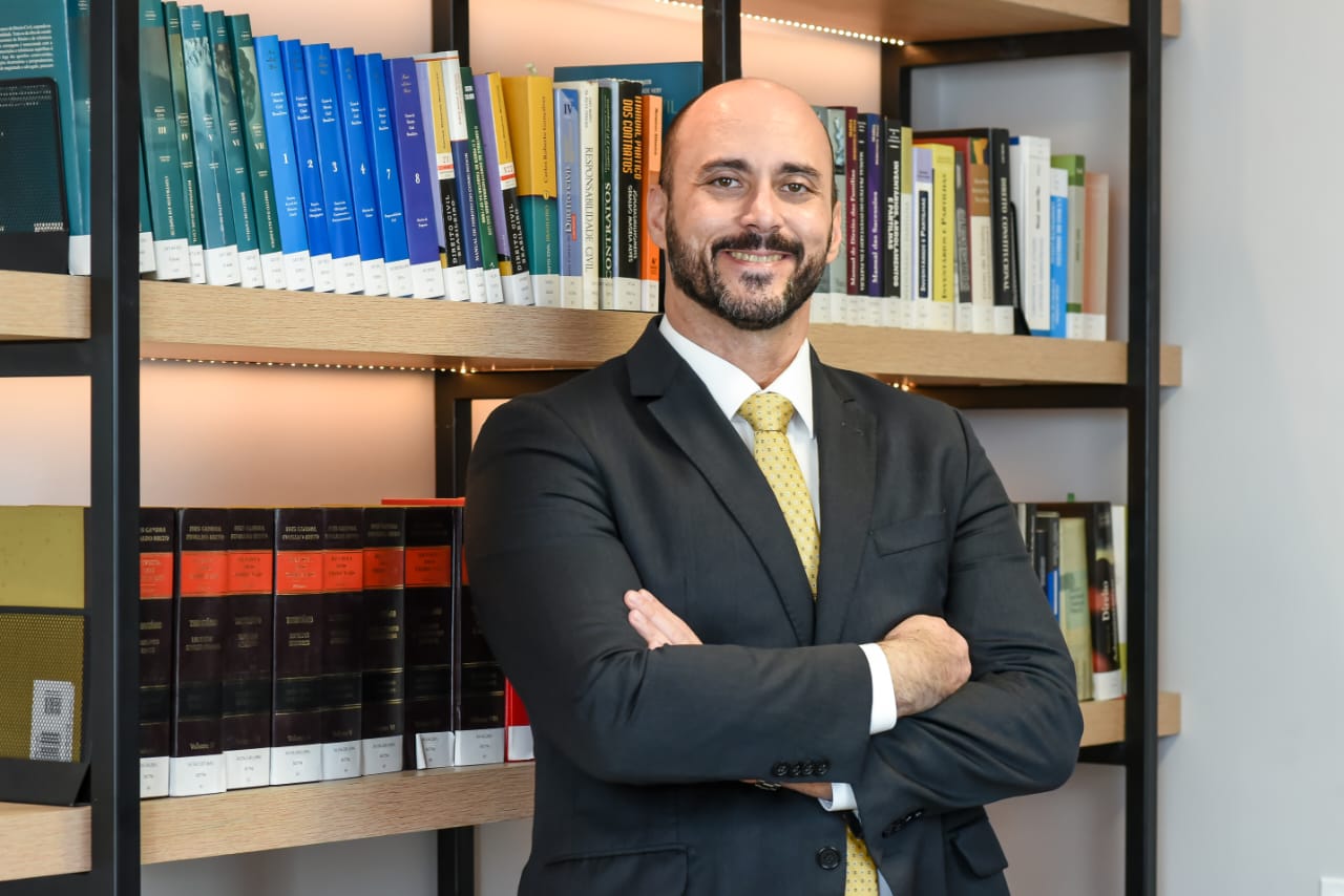 “A segurança jurídica é o alicerce que sustenta a confiança do empreendedor”. Em destaque aqui na Portfólio Vip.