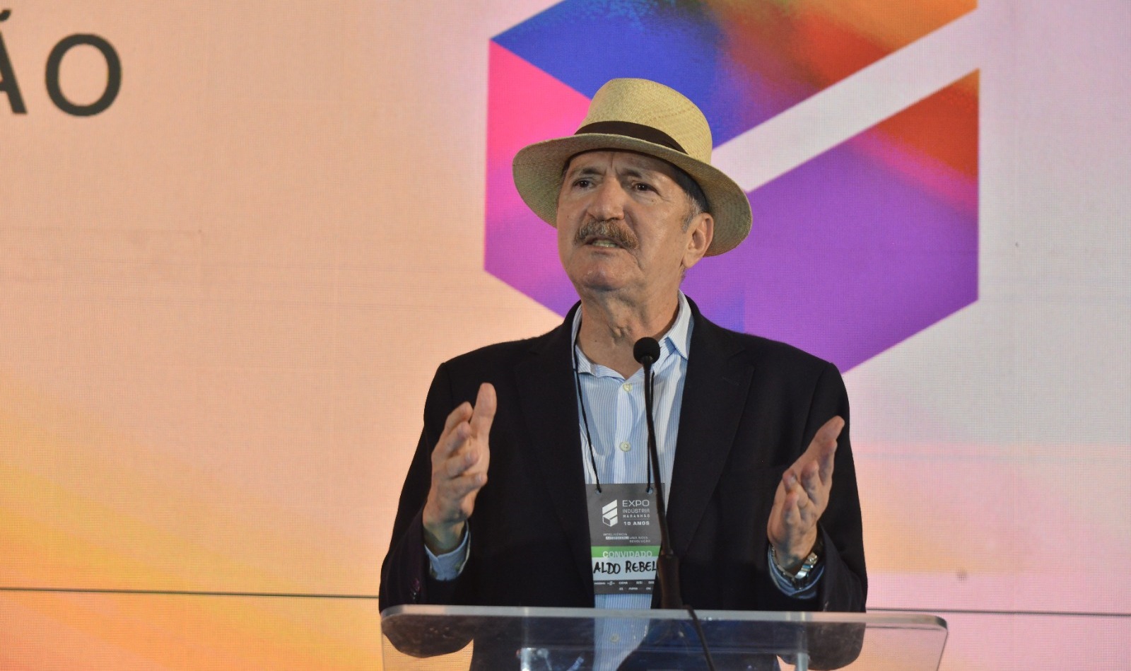 Aldo Rebelo defende reconstrução do Brasil em palestra na Expo Indústria. Em destaque aqui na Portfólio Vip.