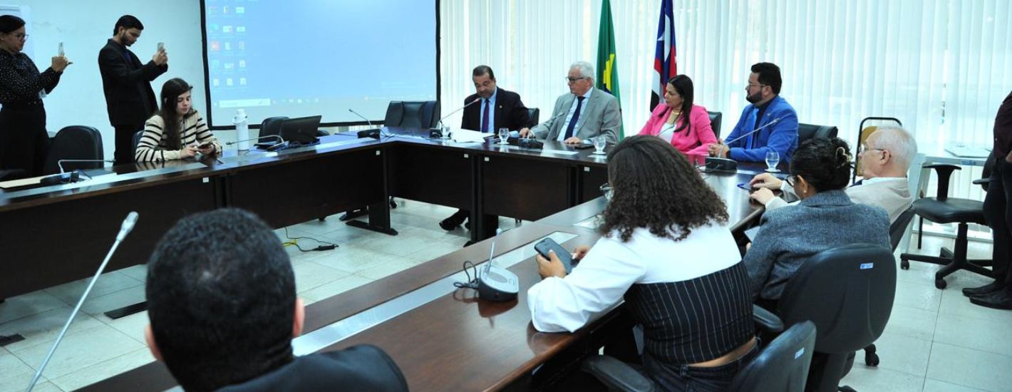 Comissão de Educação aprova projeto que fortalece alimentação nas escolas estaduais. Em destaque aqui na Portfólio Vip.