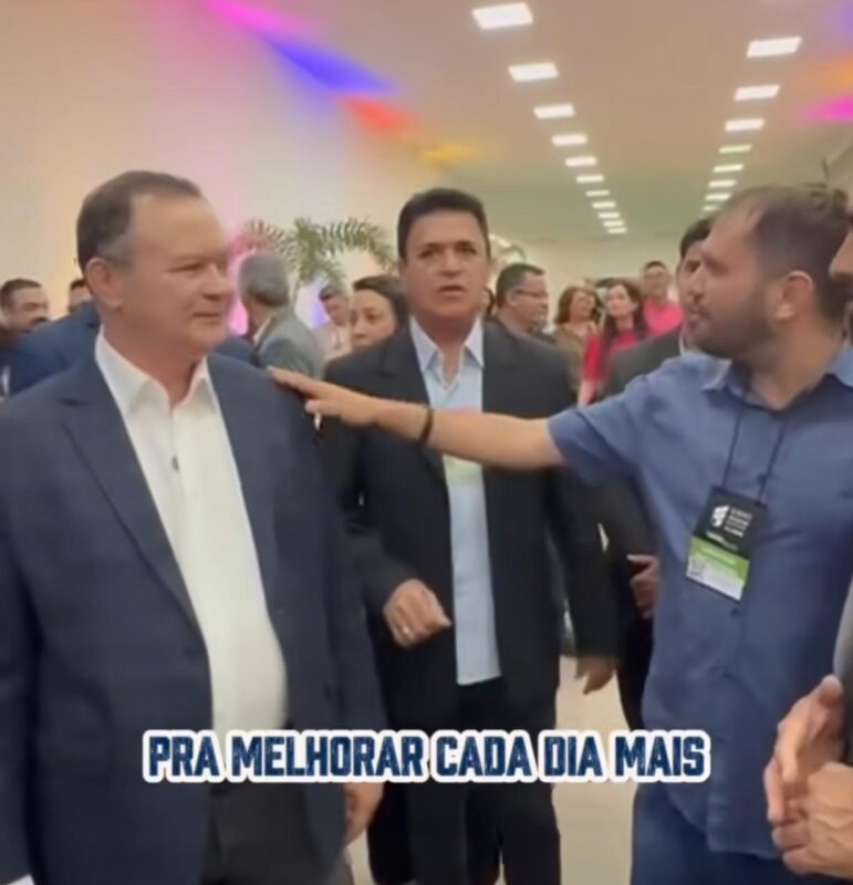Fernando Pessoa acompanha Carlos Brandão na busca de novos investimentos para Tuntum durante a Expo Indústria Maranhão. Em destaque aqui na Portfólio Vip.
