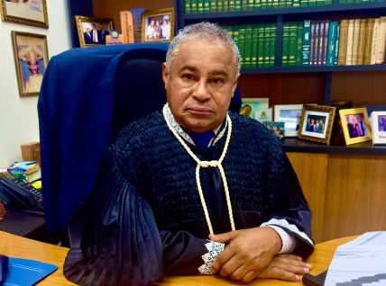 Academia Ludovicense de Letras elegerá nova diretoria para o biênio 2026-2027, nesta segunda (24). Em destaque aqui na Portfólio Vip.