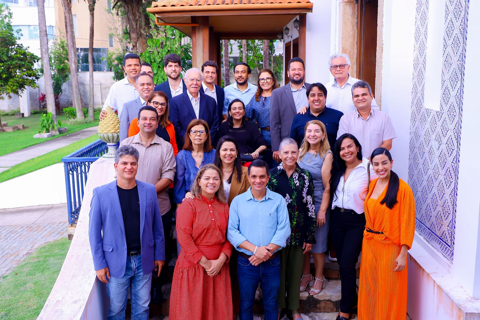 A presidente da Assembléia Iracema Vale faz visita de cortesia a Roseana Sarney  acompanhada por um grupo de deputados.Em destaque aqui na Portfólio Vip