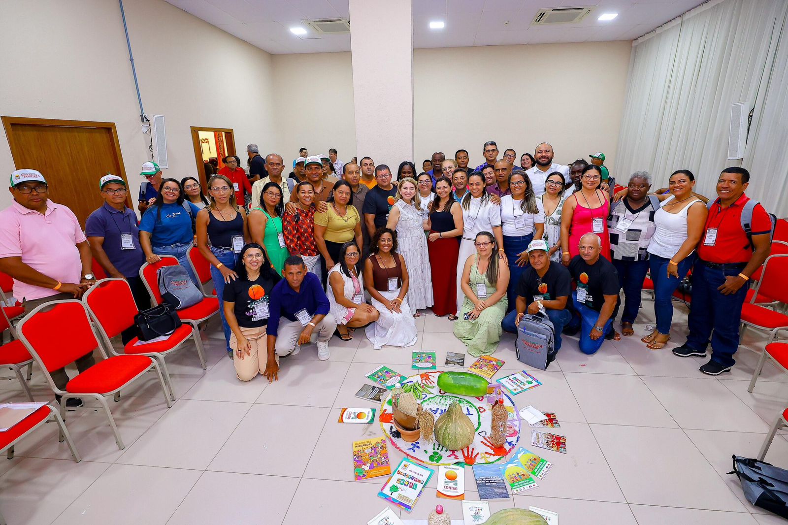 Iracema Vale reafirma compromisso do Parlamento com trabalhadores rurais e o desenvolvimento do campo. Em destaque aqui na Portfólio Vip.