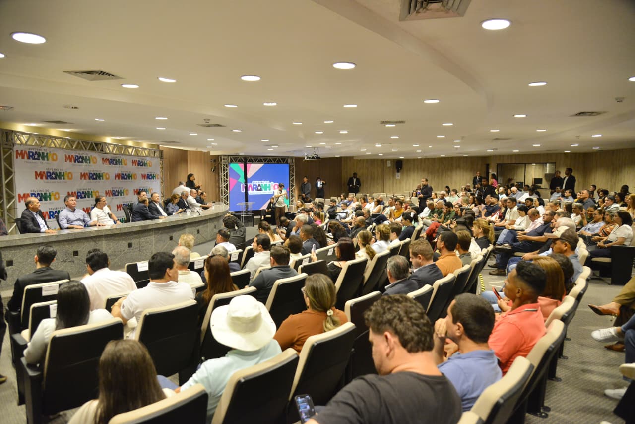 FIEMA participa de entrega de 80 tanques de resfriamento de leite. Em destaque aqui na Portfólio Vip.