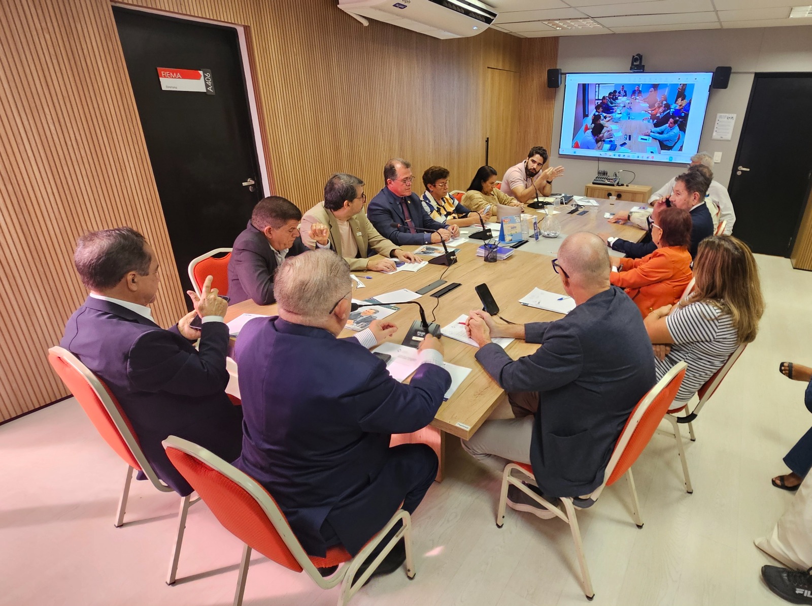 FIEMA e Conselho de Consumidores da Equatorial MA debatem demandas do setor elétrico. Em destaque aqui na Portfólio Vip.
