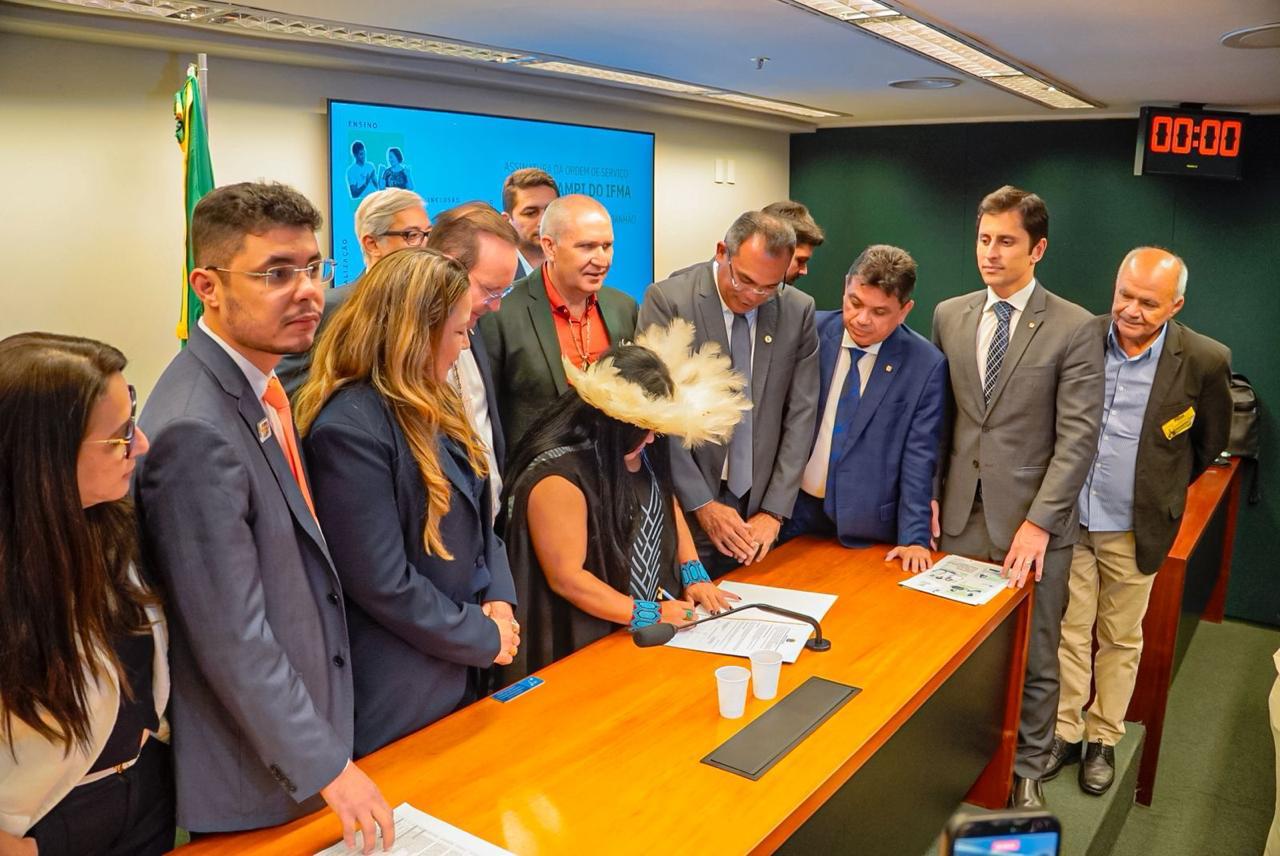 FIEMA participa de assinatura para novos campi do IFMA. Em destaque aqui na Portfólio Vip.