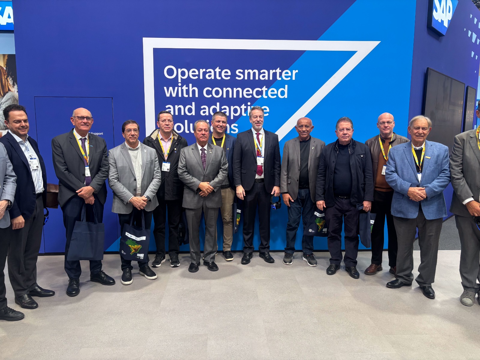 FIEMA lidera delegação à feira internacional de tecnologia industrial. Em destaque aqui na Portfólio Vip.