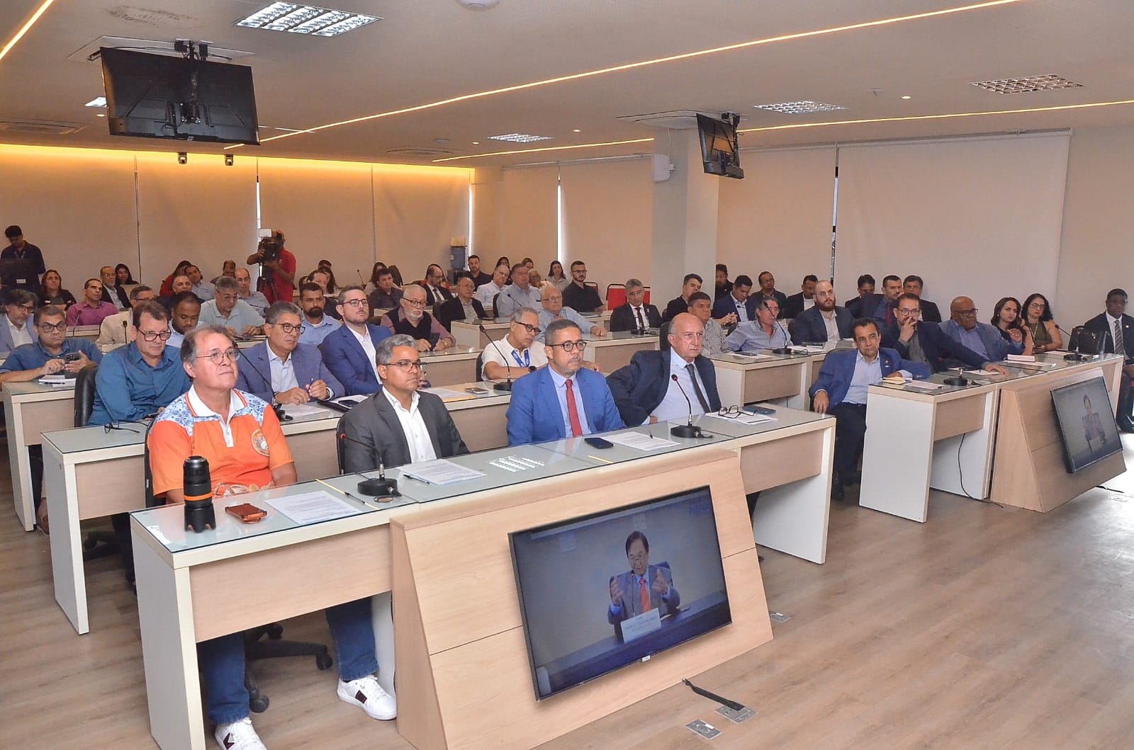 Maranhão busca ampliar parceria com a China para atrair investimentos e diversificar indústria. Em destaque aqui na Portfólio Vip.