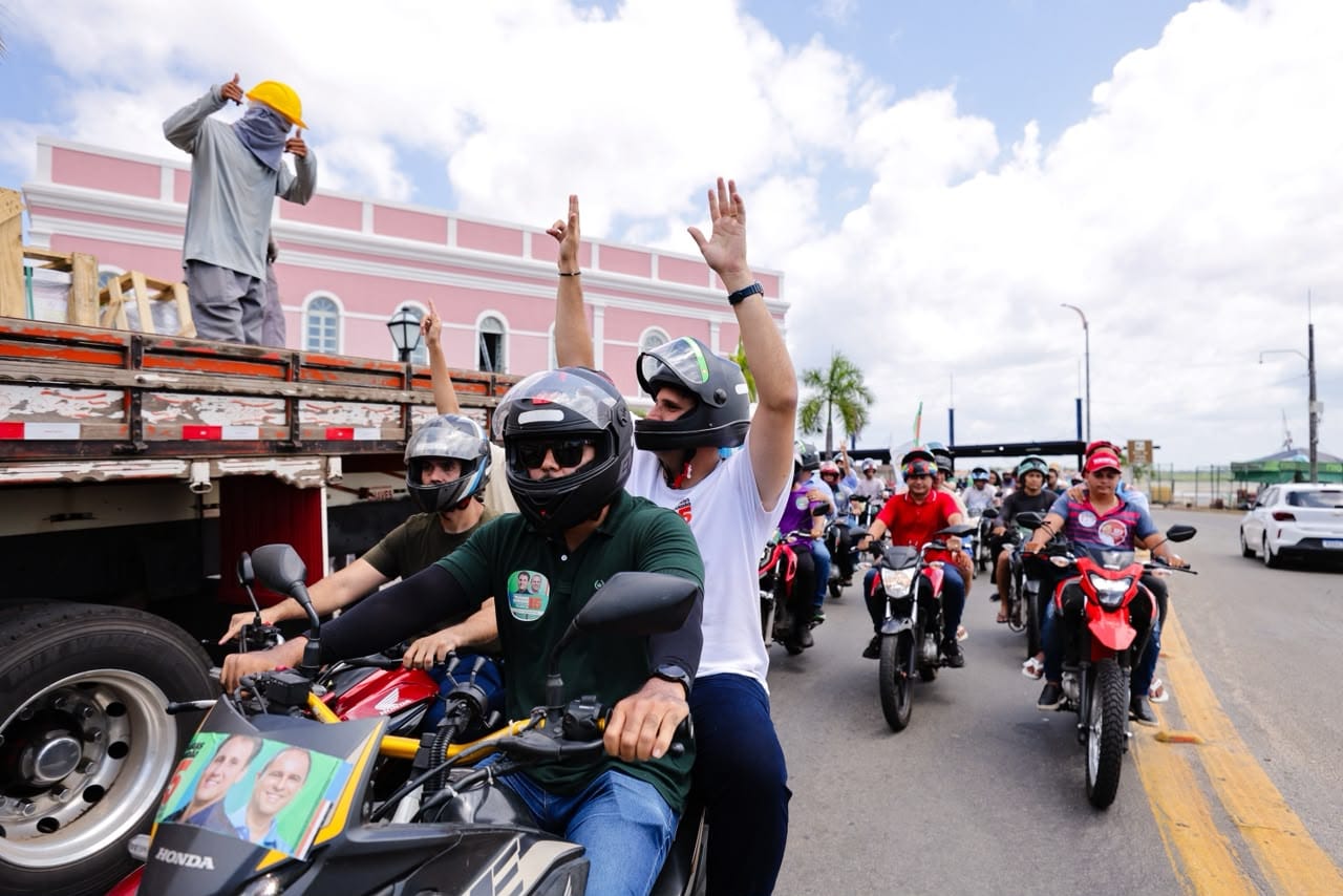 Orleans Brandão anuncia isenção de IPVA para motoristas de aplicativo e mototaxistas durante ato com a categoria. Em destaque aqui na Portfólio Vip.