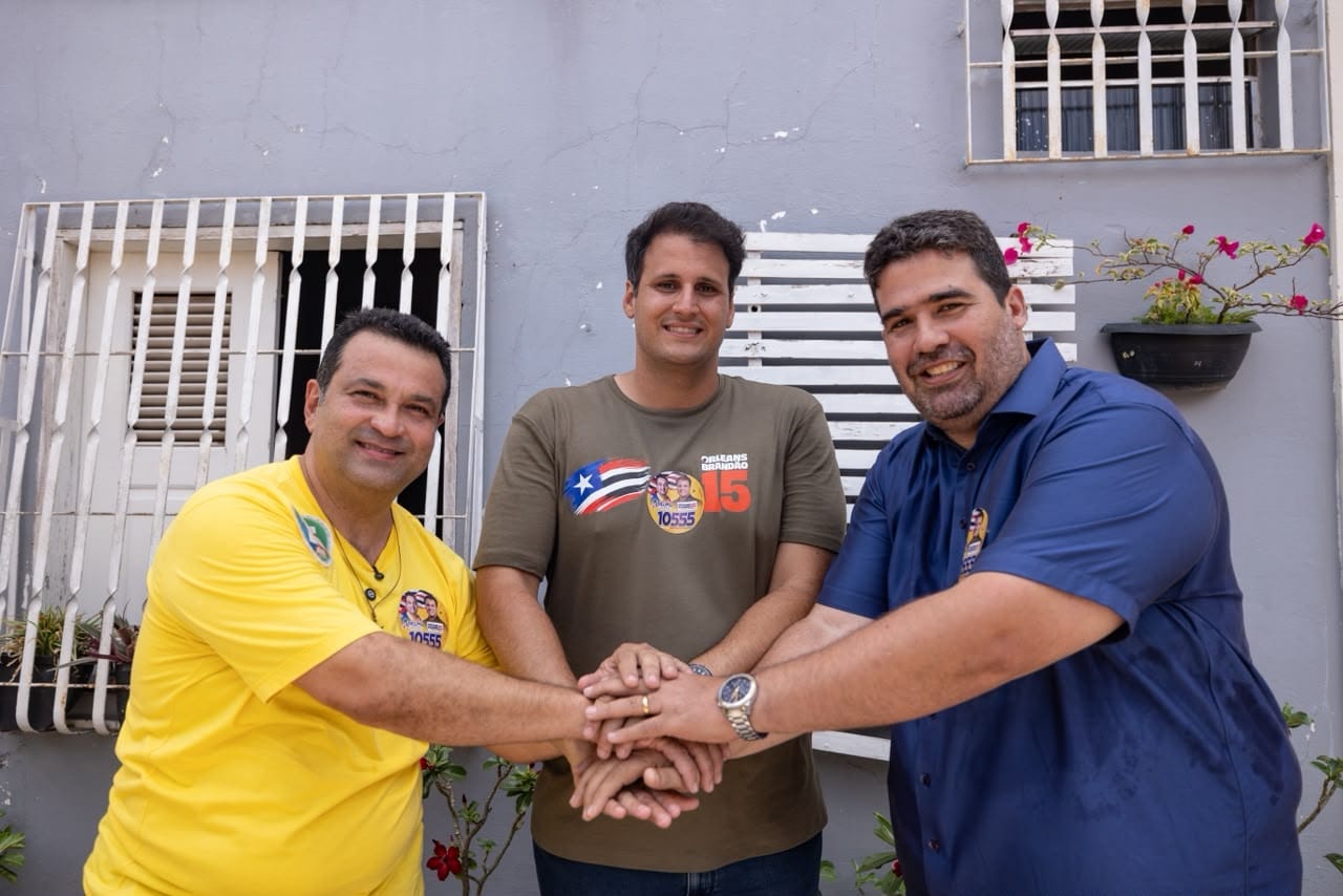 Orleans Brandão amplia apoios em Rosário com adesão de grupo liderado por Jonatha Calvet. Em destaque aqui na Portfólio Vip.