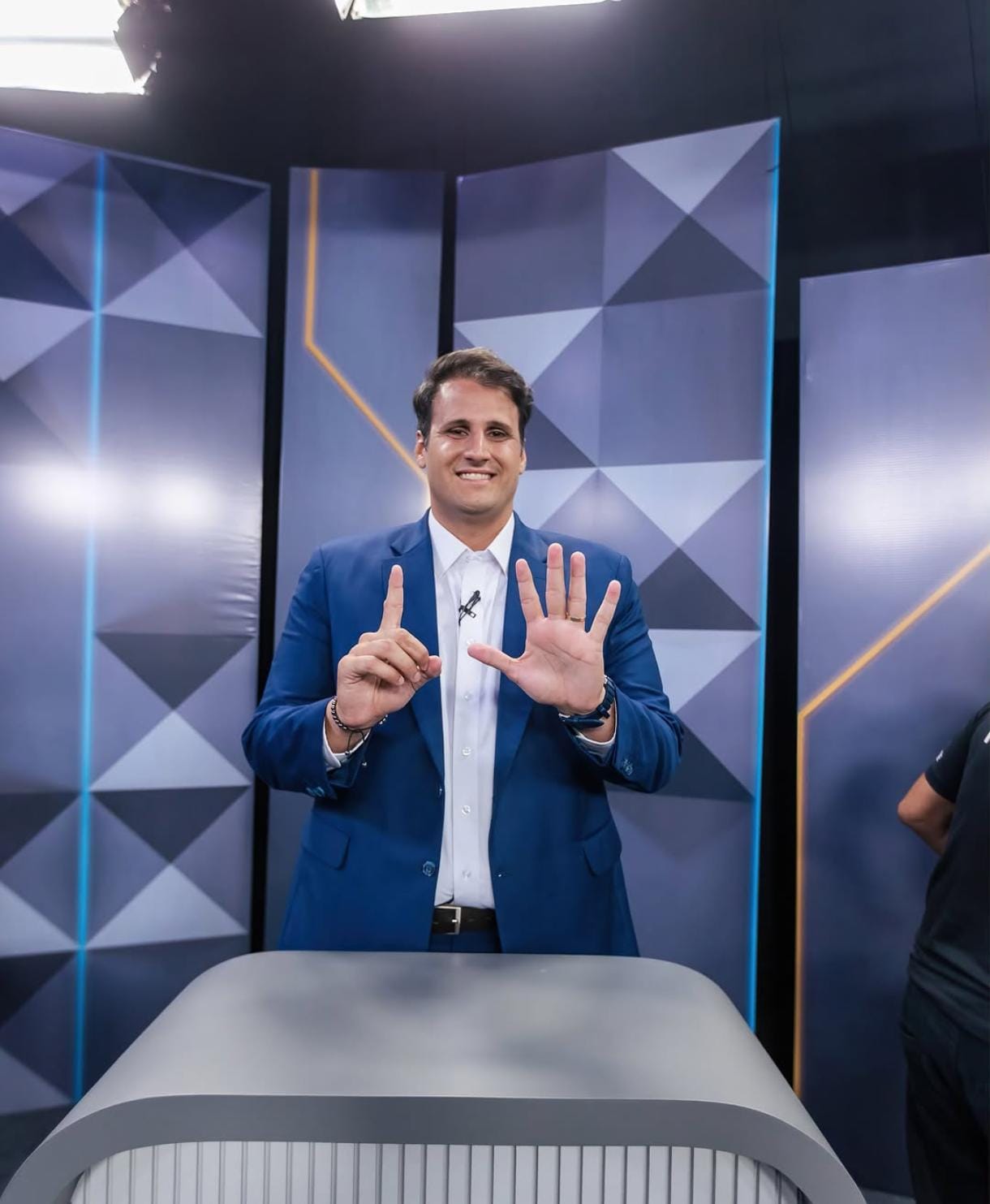 Debate mostra para o Maranhão o brilhantismo de Orleans Brandão. Em destaque aqui na Portfólio Vip.