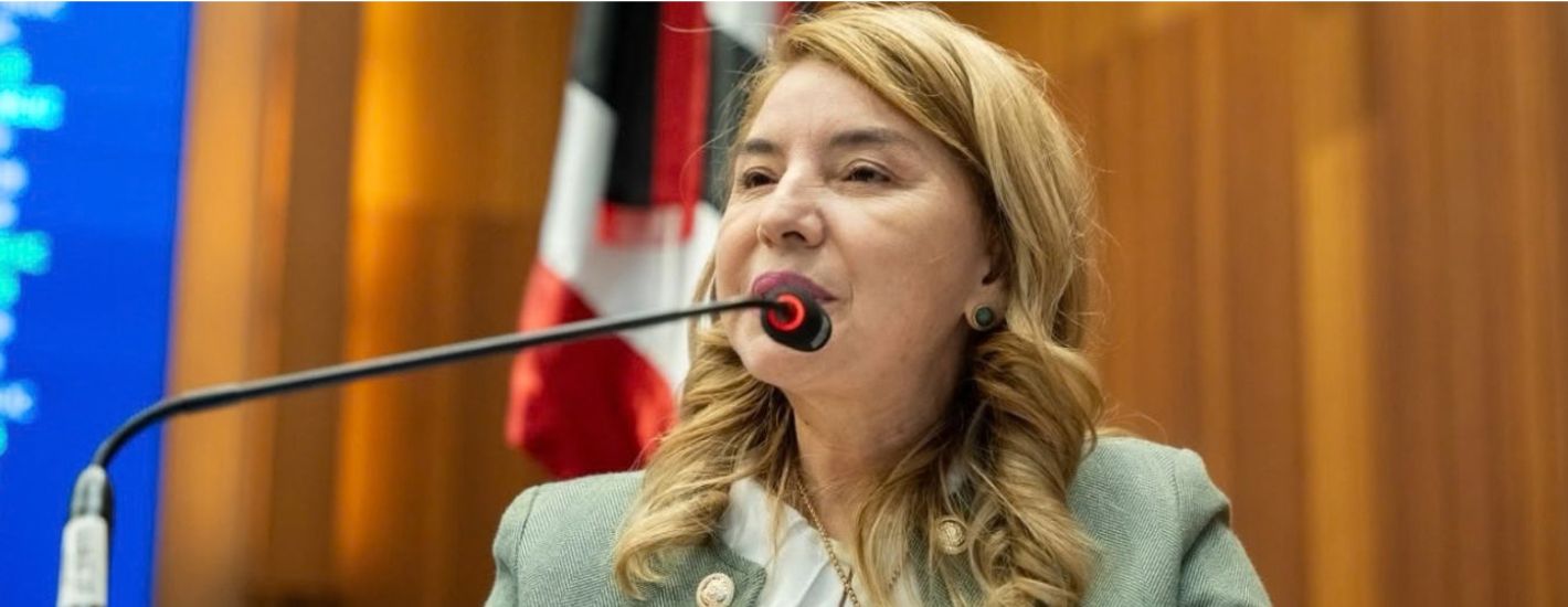 Lugar de mulher é onde ela quiser”, afirma Iracema Vale em discurso de agradecimento a maior votação já alcançada por uma candidata a deputada federal no Maranhão. Em destaque aqui na Portfólio Vip.
